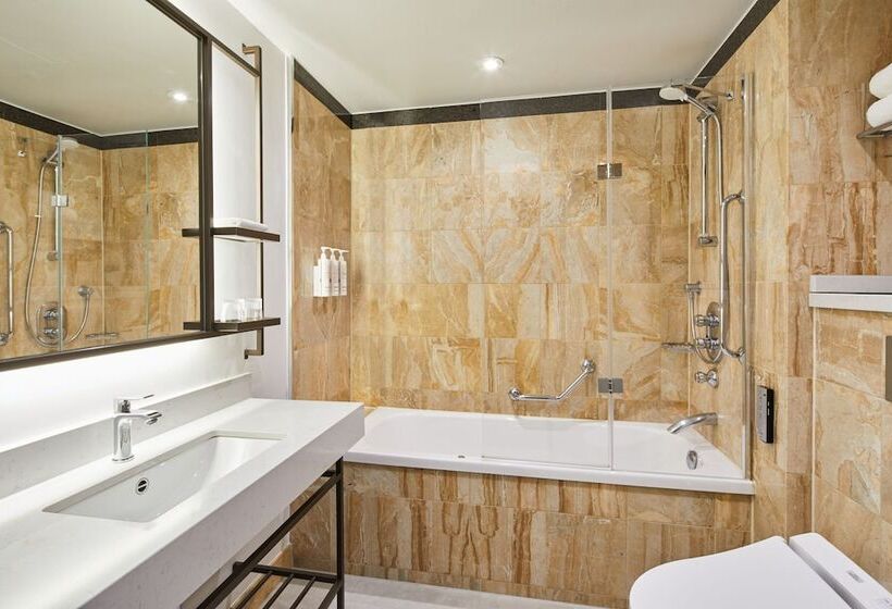 Номер Superior с Видом, London Marriott Hotel Grosvenor Square