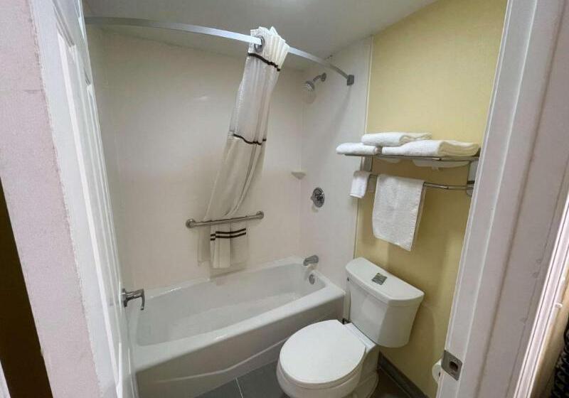 Номер Deluxe, London Marriott Hotel Grosvenor Square