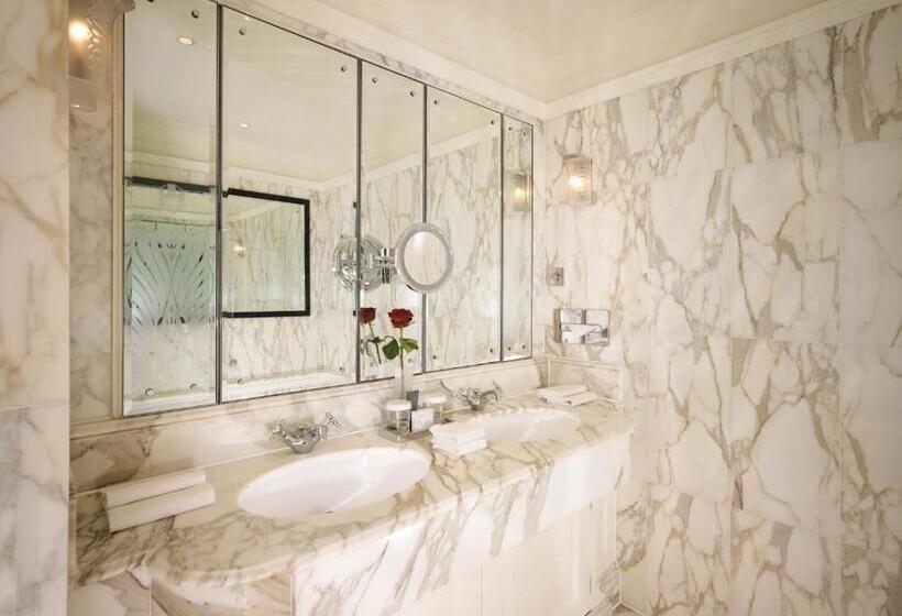 Полулюкс Superior, The Dorchester   Dorchester Collection
