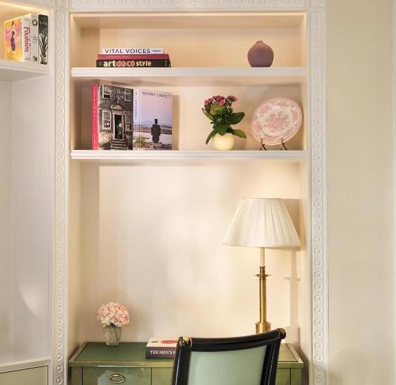 Студия Стандарт, The Dorchester   Dorchester Collection