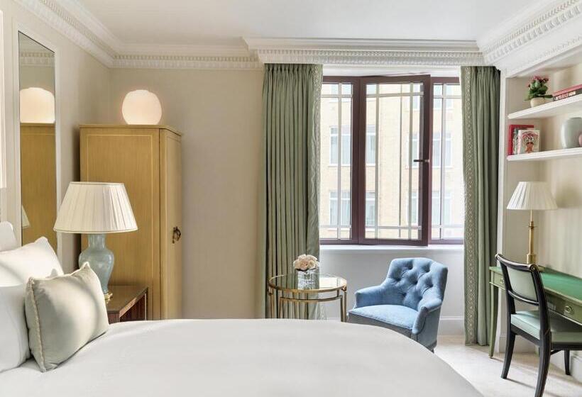 Номер Superior Кровать Кинг, The Dorchester   Dorchester Collection