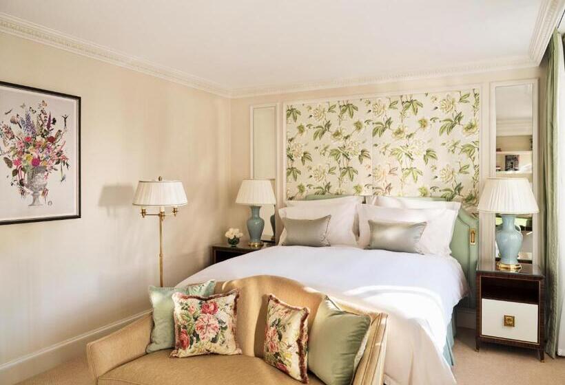 带大床的行政房间, The Dorchester   Dorchester Collection