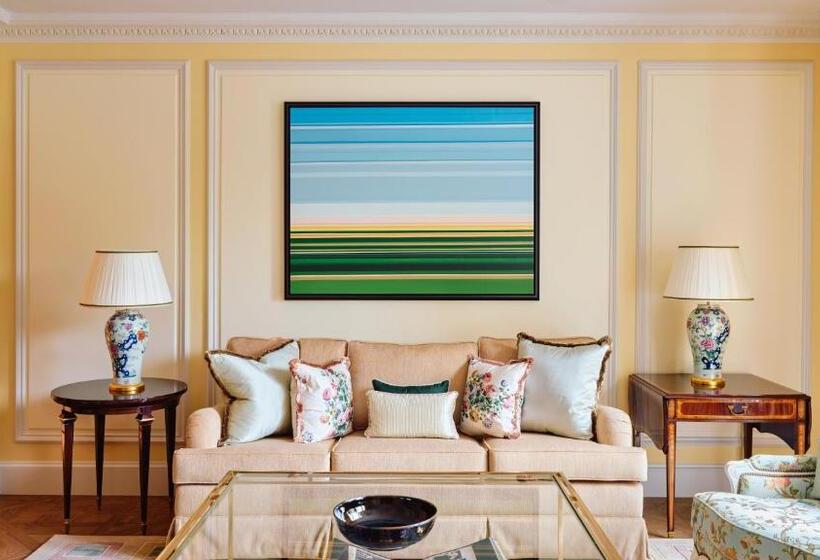 Люкс с Террасой, The Dorchester   Dorchester Collection