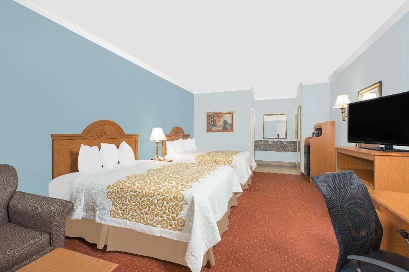 Номер Deluxe, The Dorchester   Dorchester Collection