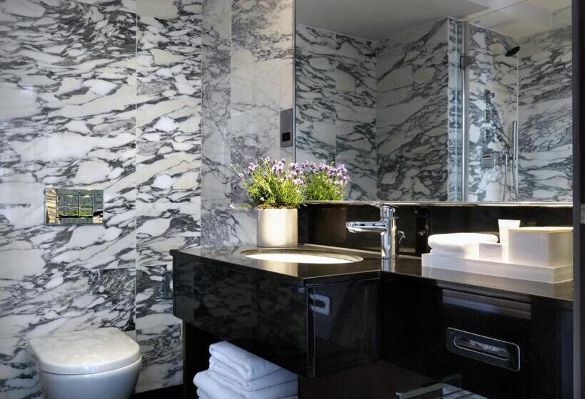 Номер Стандарт, The Marylebone