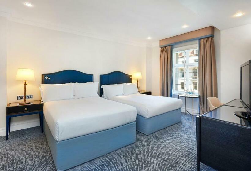Номер Стандарт, The Waldorf Hilton London