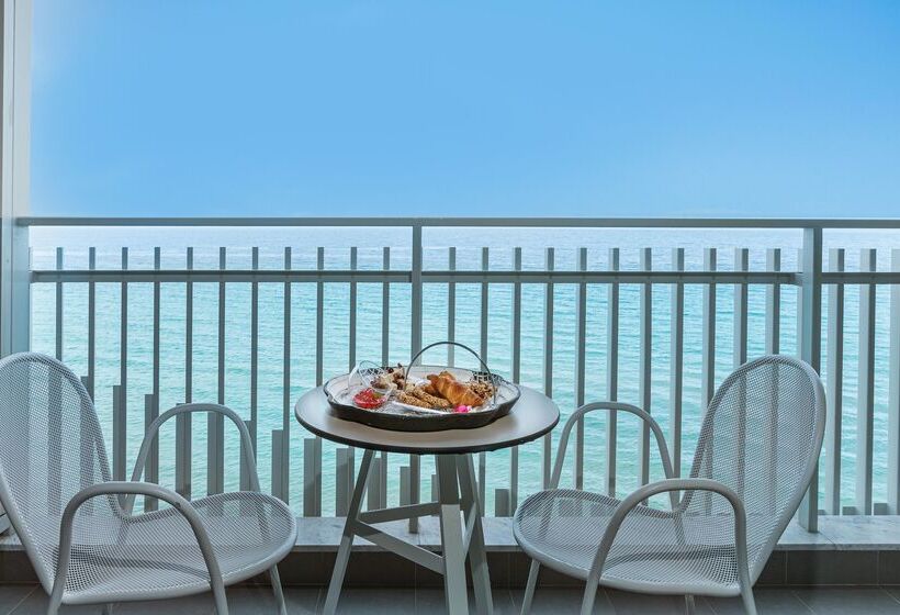 اتاق لوکس با چشم‌انداز دریا, Ammon Zeus Luxury Beach