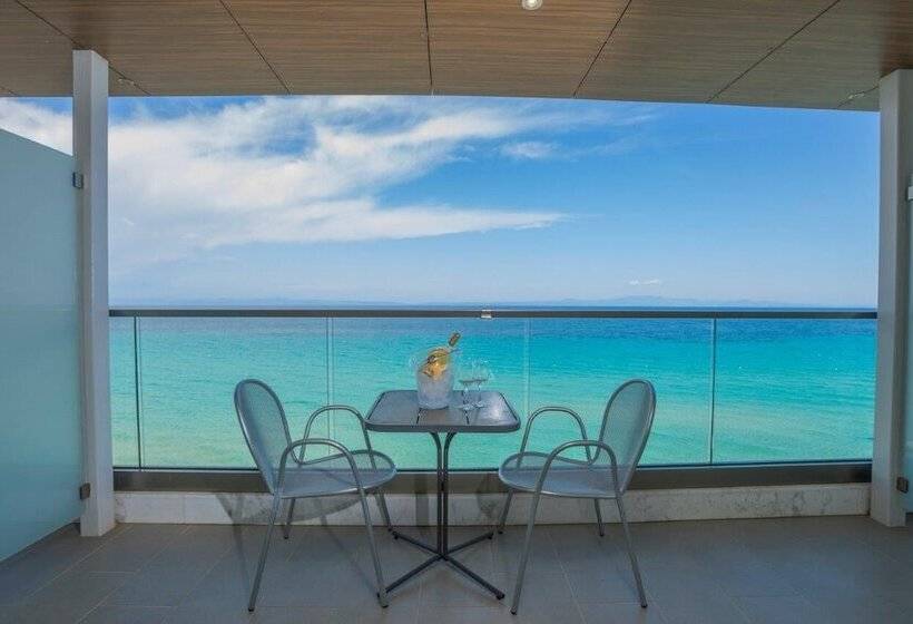اتاق پریمیوم با چشم‌انداز باغ, Ammon Zeus Luxury Beach