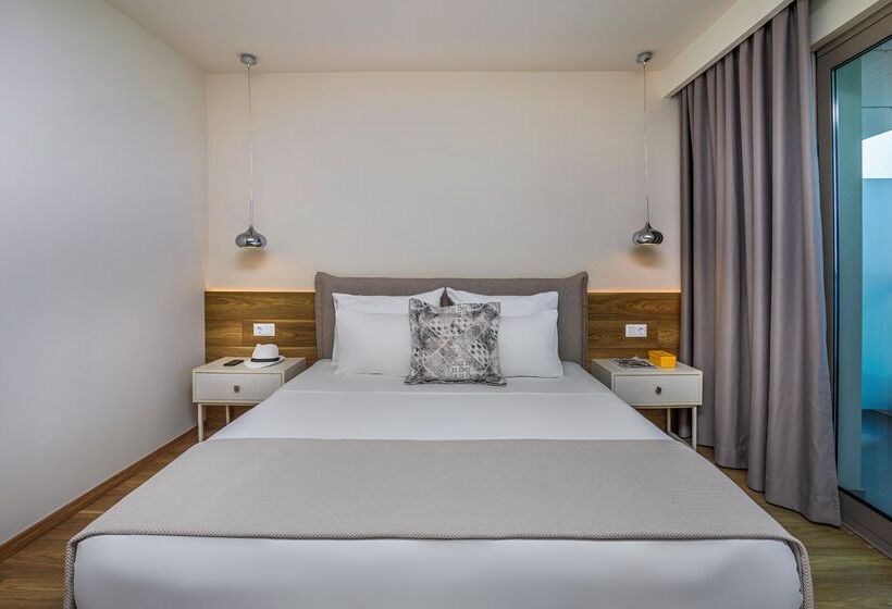 اتاق اکونومی, Ammon Zeus Luxury Beach