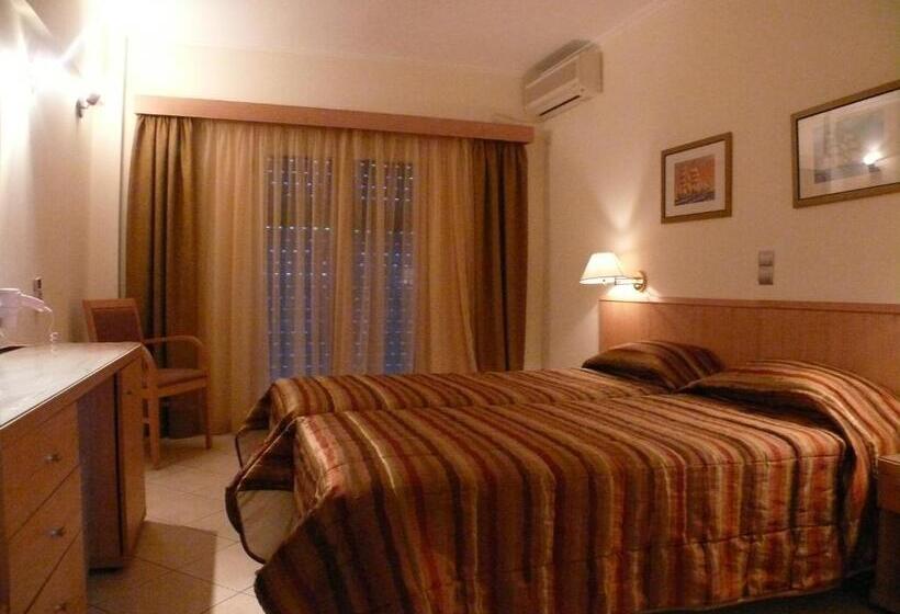 غرفة أساسية, Danae