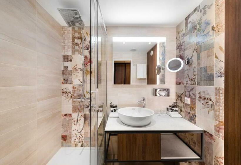 高级小型套房, Mercure Budapest Korona