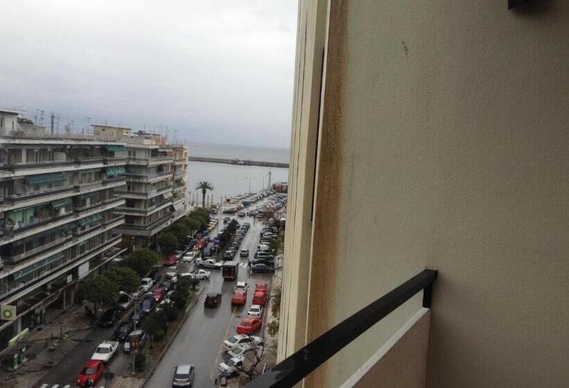 اتاق استاندارد سه نفره, Oceanis