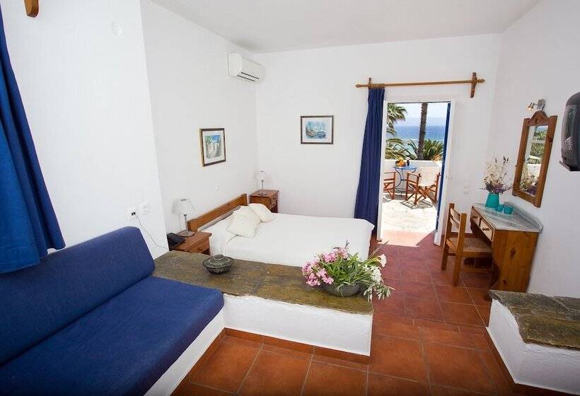 Семейный Номер, Paros Philoxenia