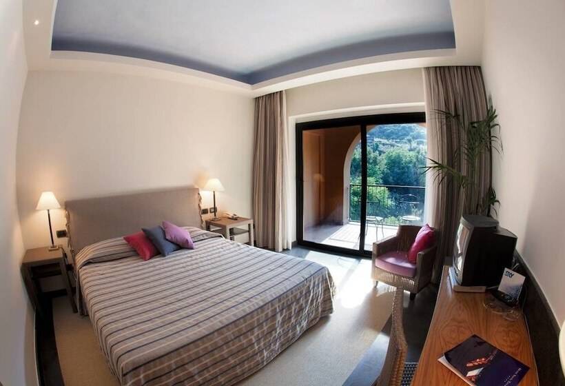 Номер Deluxe, Santa Tecla Palace