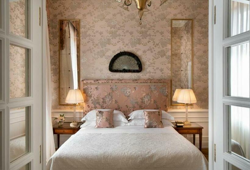 اتاق استاندارد سه نفره, Helvetia&bristol Firenze – Starhotels Collezione