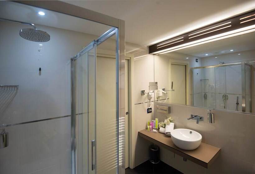 سوییت, As Hotel Limbiate Fiera