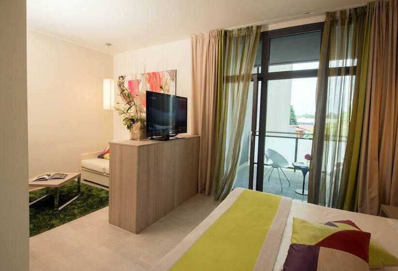 سوییت, As Hotel Limbiate Fiera
