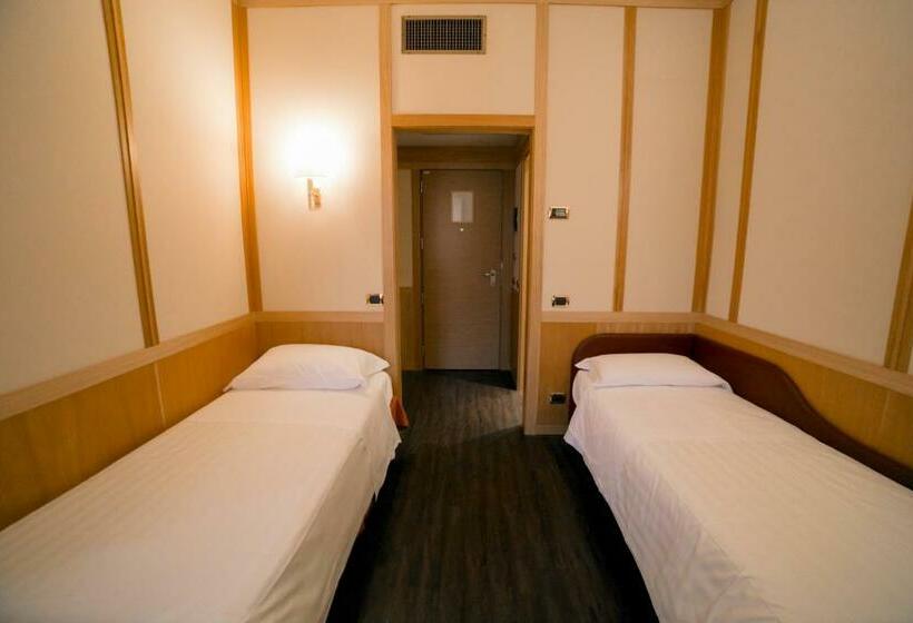 اتاق خانوادگی, Best Western Hotel President   Colosseo