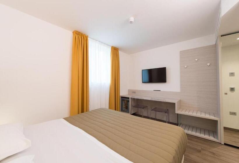 Номер Комфорт, Grand Hotel Liberty