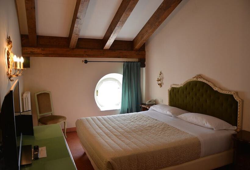 Номер Economy, Grand Hotel Liberty