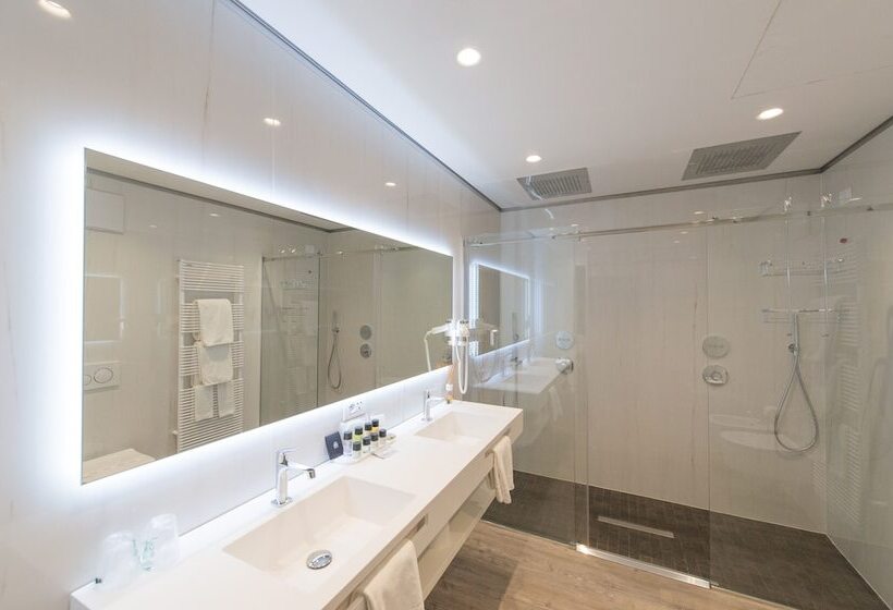 스위트, Grand Hotel Liberty