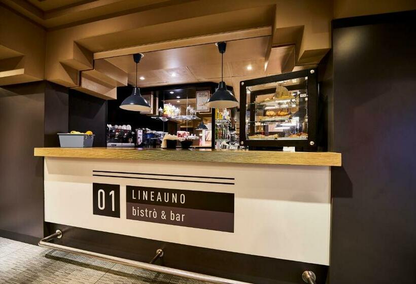 اتاق پرمیوم, Ibis Milano Centro