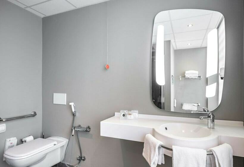 اتاق پرمیوم, Ibis Milano Centro