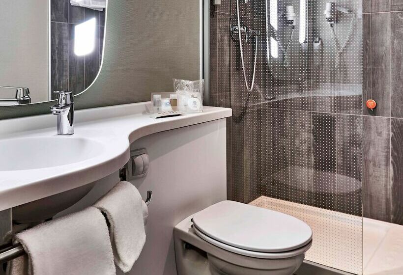 اتاق پرمیوم, Ibis Milano Centro