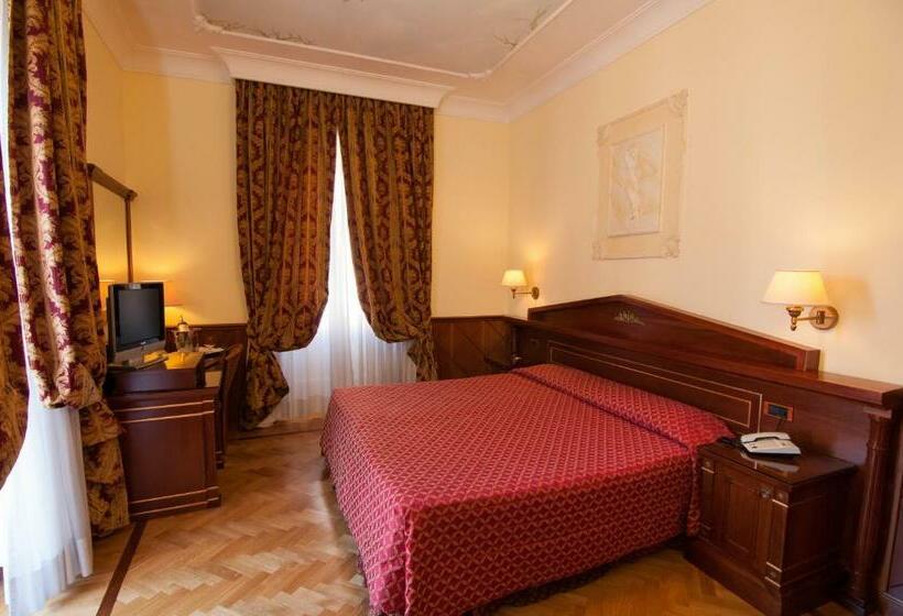 اتاق لوکس, Palladium Palace