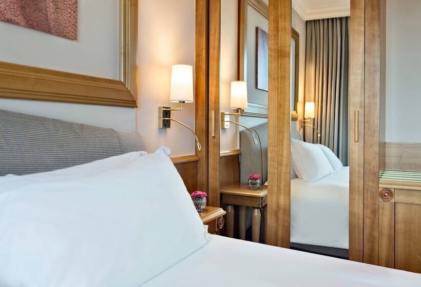 اتاق لوکس, Renaissance Naples Hotel Mediterraneo