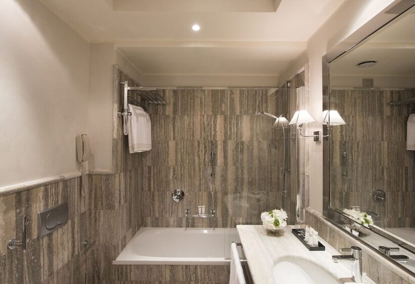 סוויטת ג'וניור, Rosa Grand Milano   Starhotels Collezione