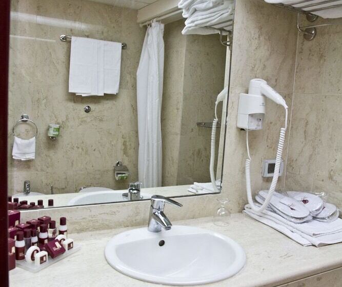 اتاق استاندارد با چشم‌انداز دریا, Splendid Hotel La Torre