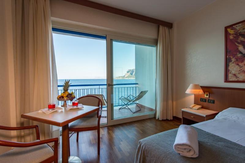 اتاق استاندارد با چشم‌انداز دریا, Splendid Hotel La Torre