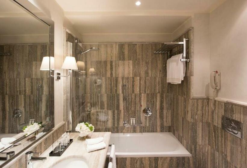 חדר משפחתי מקשר, Rosa Grand Milano   Starhotels Collezione