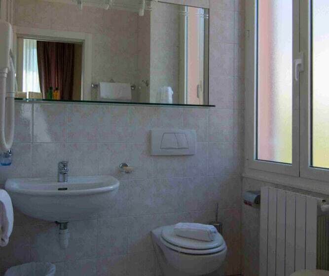غرفة قياسية, Albergo Belsoggiorno