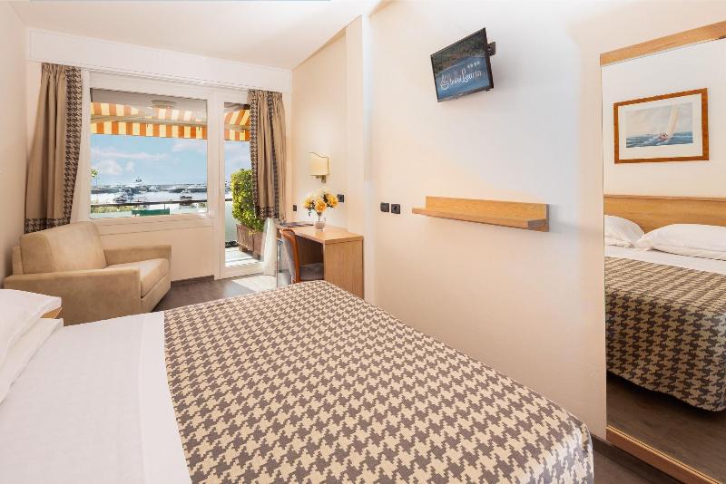 Triple Room Sea View, Laurin