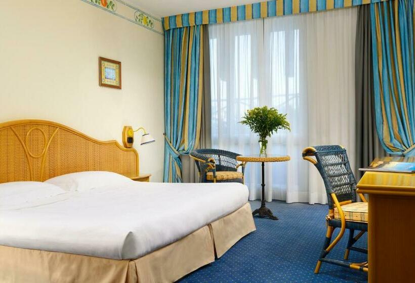 Quarto Superior Individual, Unahotels Capotaormina