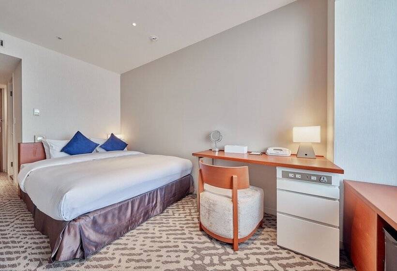 Номер Superior, Keio Plaza Hotel Sapporo
