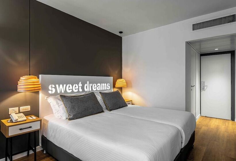 Quarto Deluxe, Prima City