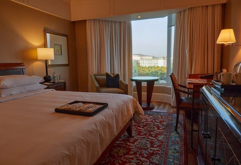 Premium Room City View, The Leela Mumbai