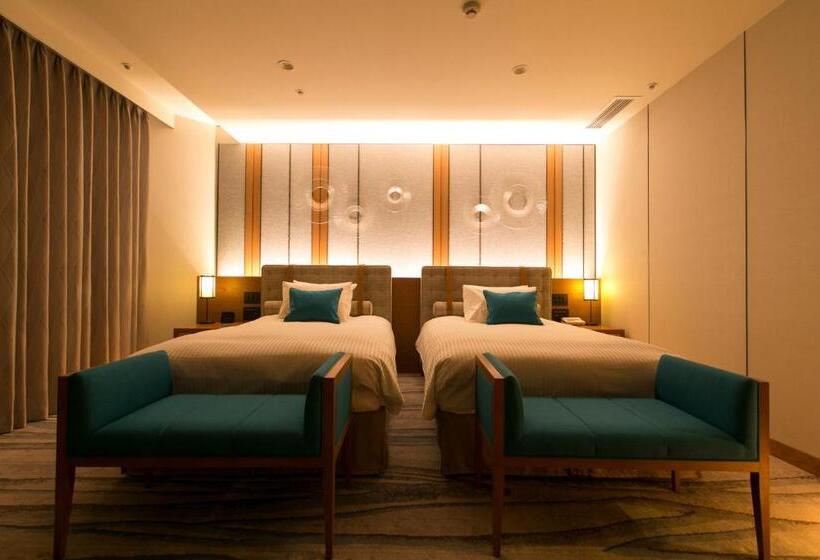 Королевский Люкс, Highland Resort Hotel & Spa
