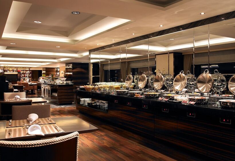 Номер Клуб, Lotte Hotel Seoul