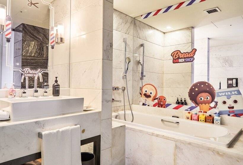 Номер Клуб, Lotte Hotel Seoul