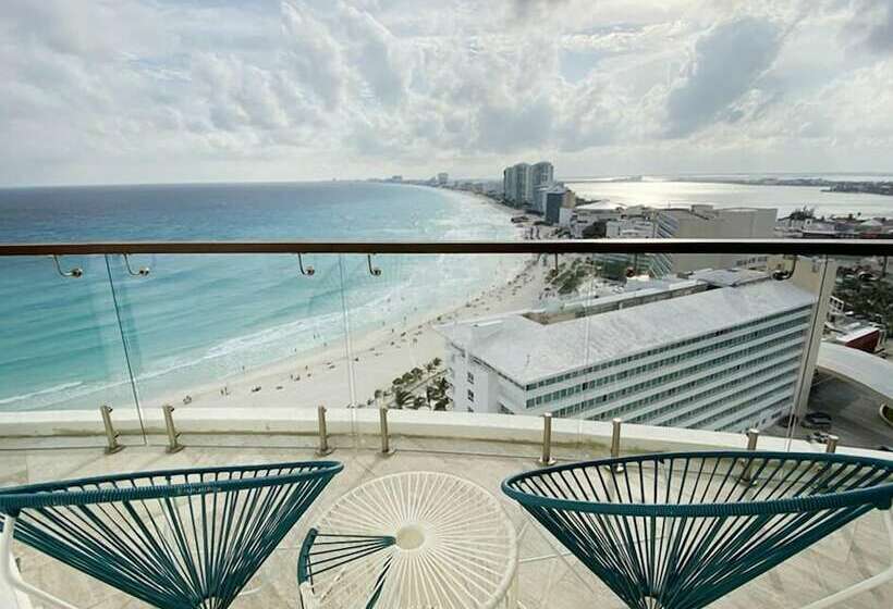 Family Suite, Krystal Grand Cancun - All Inclusive