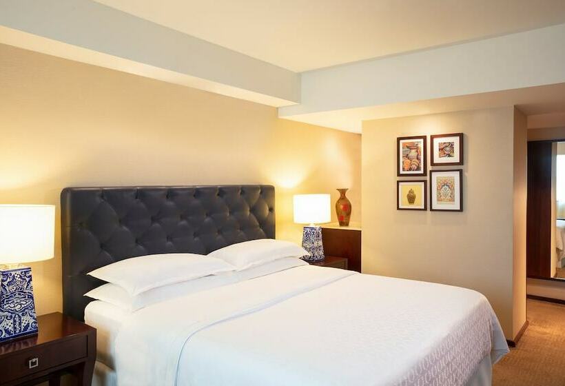Номер бизнес-класса, Sheraton Mexico City Maria Isabel