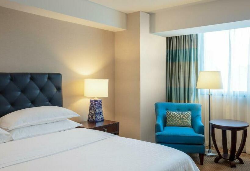 Номер Клуб Кровать Кинг, Sheraton Mexico City Maria Isabel