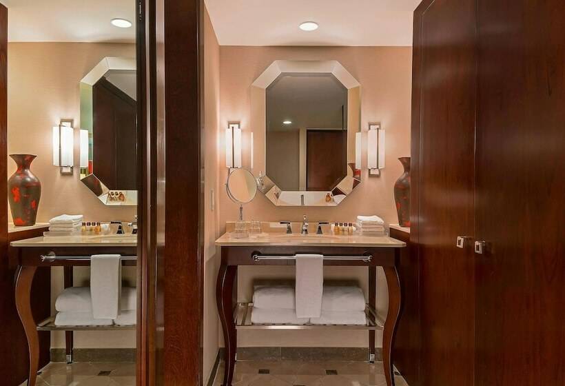 Люкс Клуб, Sheraton Mexico City Maria Isabel