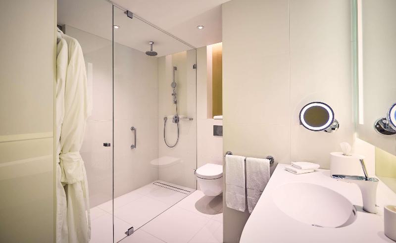 Номер Deluxe, Hilton Amsterdam Airport Schiphol