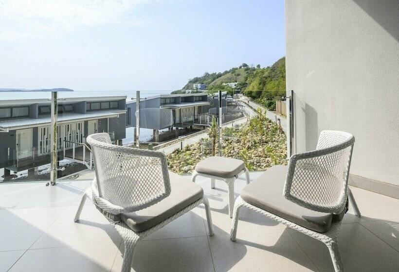 스탠다드 룸 더블 침대 바다 전망, Loloata Island Resort