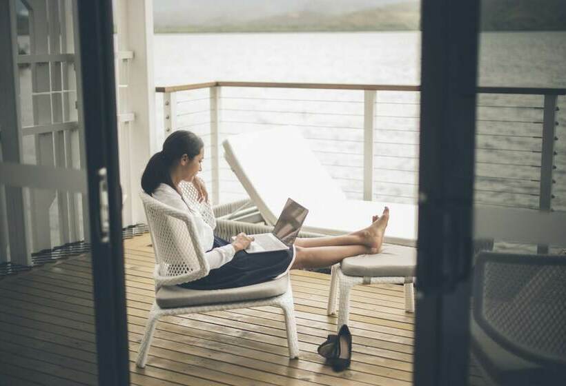 바다 전망 스위트, Loloata Island Resort